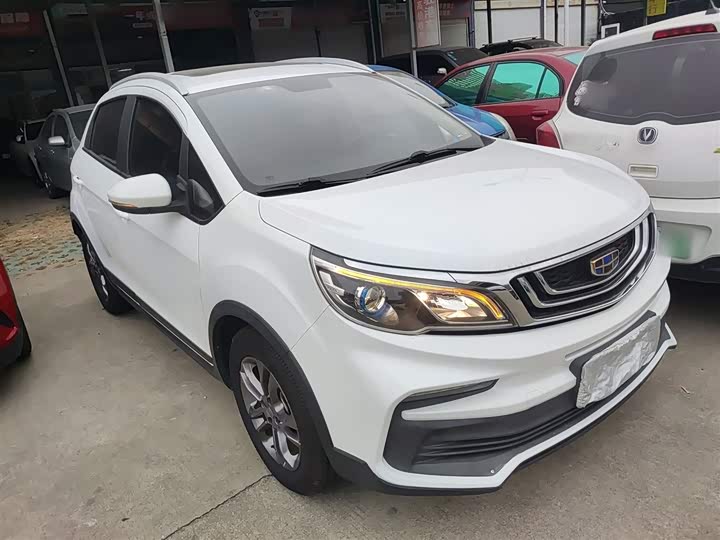 Фото 4 - Geely Vision X3