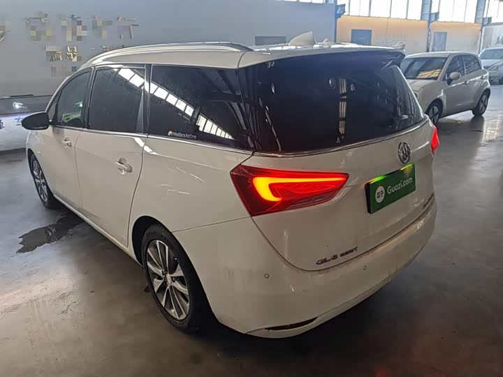 Фото 5 - Buick GL6