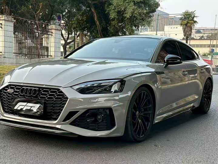 Фото 1 - Audi RS 5