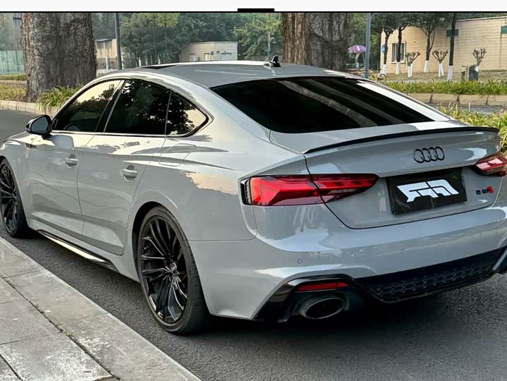 Фото 9 - Audi RS 5