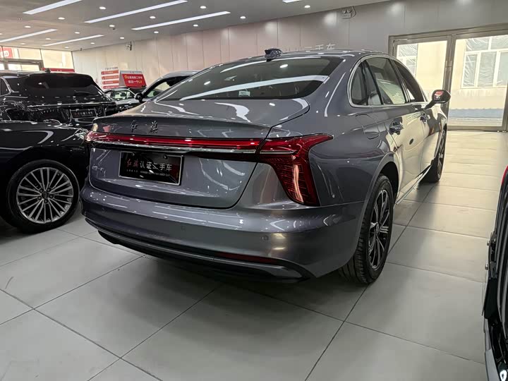 Фото 4 - Hongqi H5 Hybrid