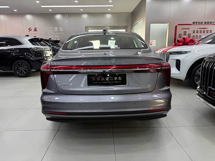 Фото 5 - Hongqi H5 Hybrid