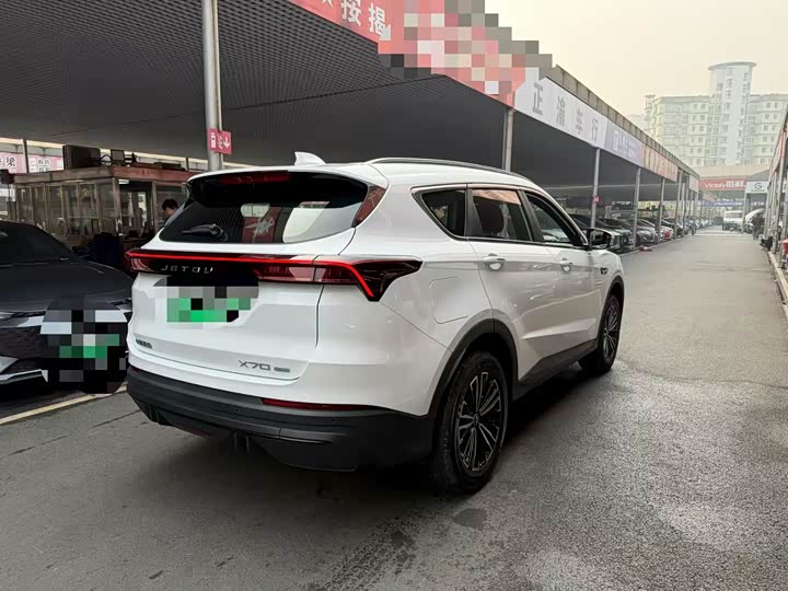 Фото 9 - Jetour X70