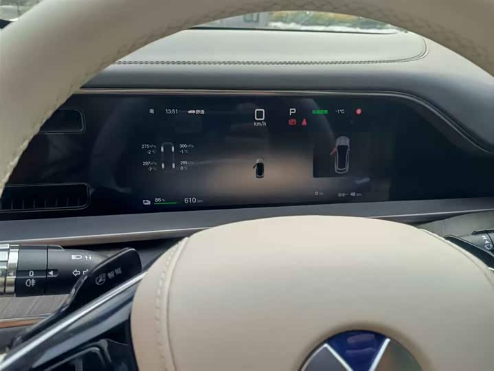 Фото 7 - Denza N7