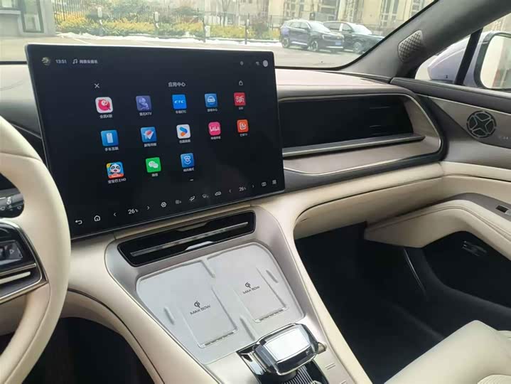 Фото 9 - Denza N7