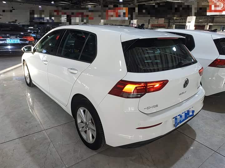 Фото 5 - Volkswagen Golf