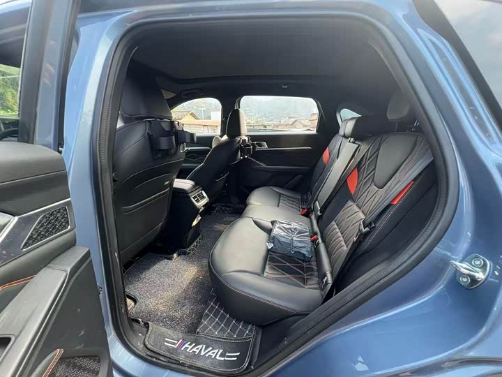 Фото 3 - Haval F7 (Monster)