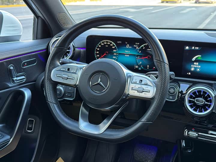 Фото 8 - Mercedes-Benz A-Class