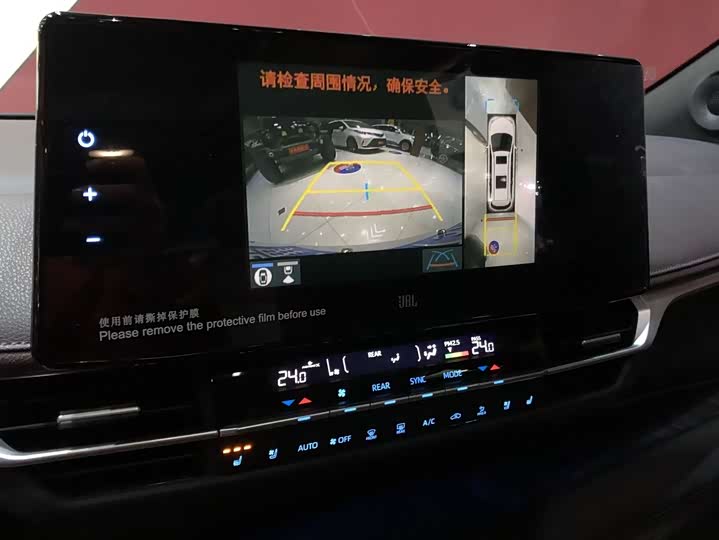 Фото 6 - Toyota Sienna