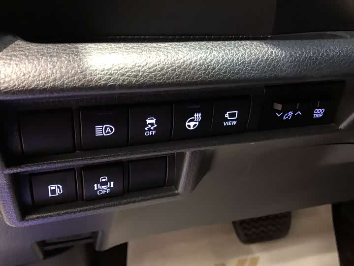 Фото 8 - Toyota Sienna