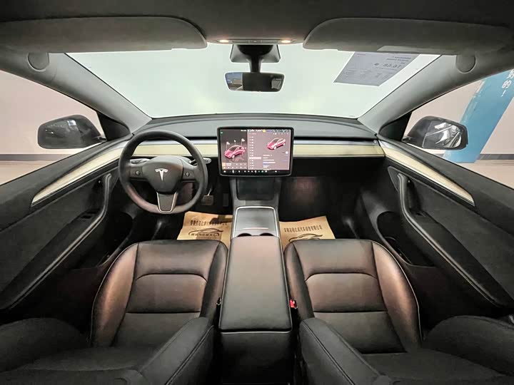 Фото 9 - Tesla Model Y