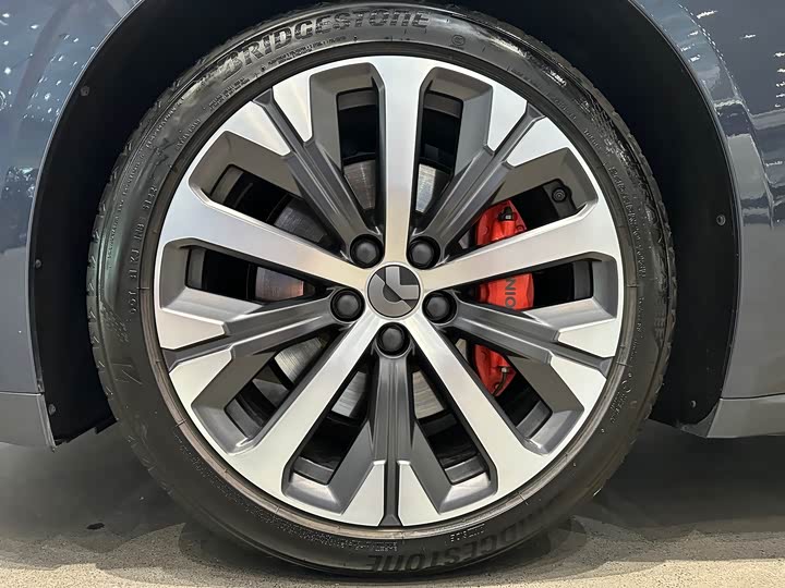 Фото 8 - Nio ET7