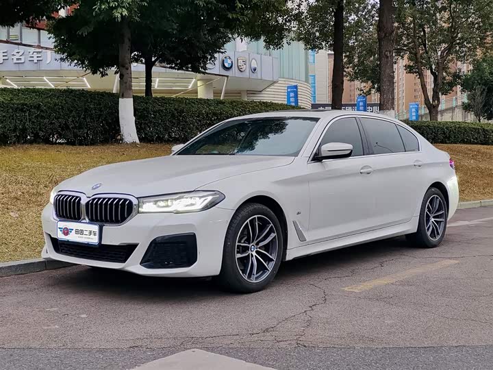 Фото 1 - BMW 5 Series