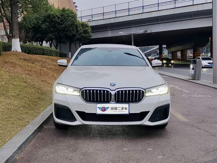 Фото 2 - BMW 5 Series