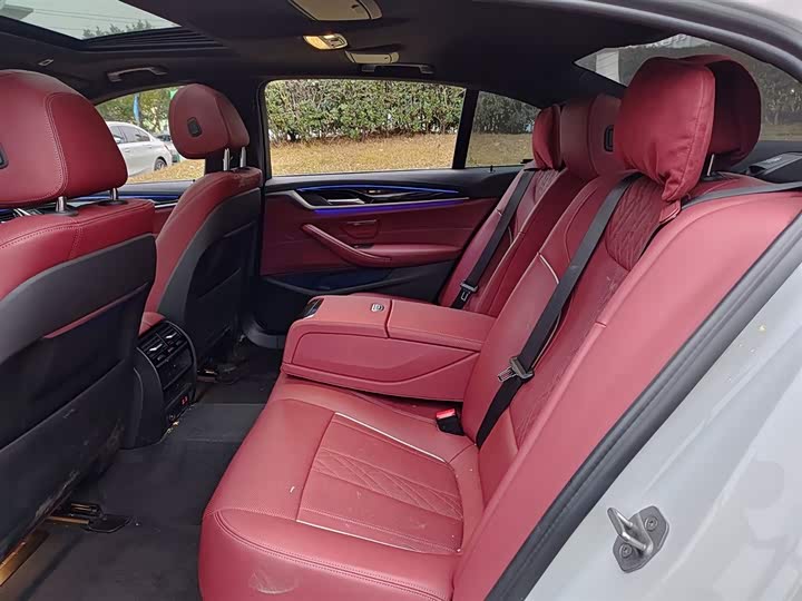 Фото 8 - BMW 5 Series