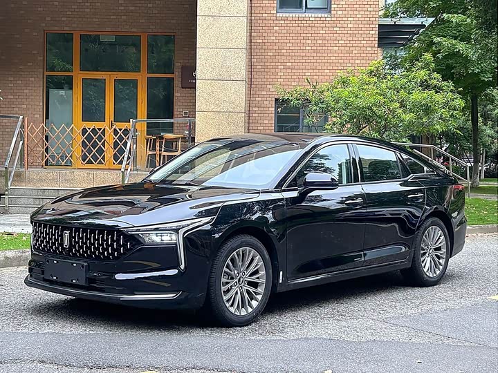 Фото 2 - Bestune B70