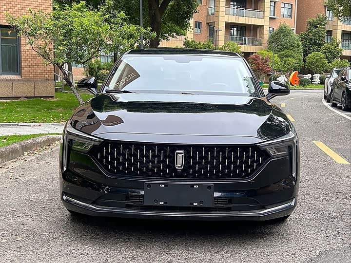 Фото 3 - Bestune B70