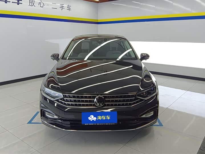 Фото 2 - Volkswagen Magotan