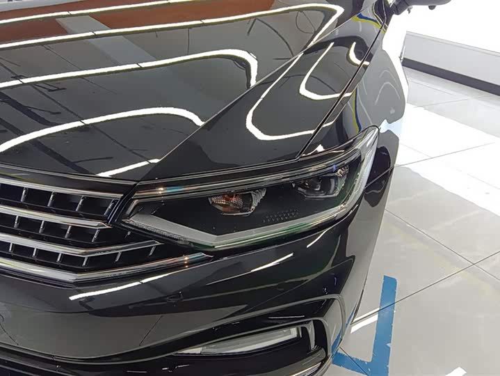 Фото 5 - Volkswagen Magotan