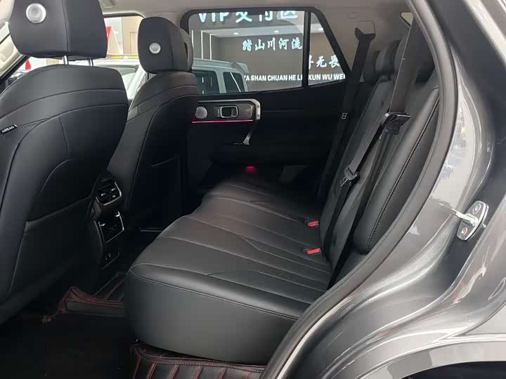 Фото 5 - Tank 400 Hybrid