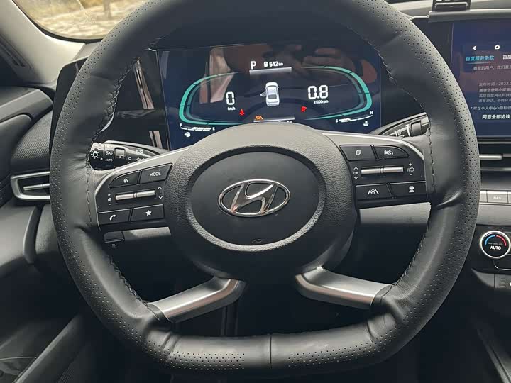 Фото 9 - Hyundai Elantra N line