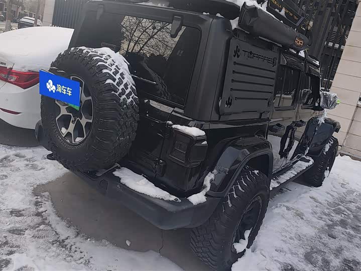 Фото 3 - Jeep Wrangler Hybrid