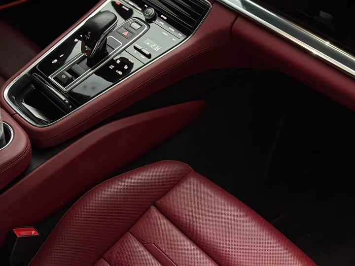 Фото 9 - Porsche Panamera