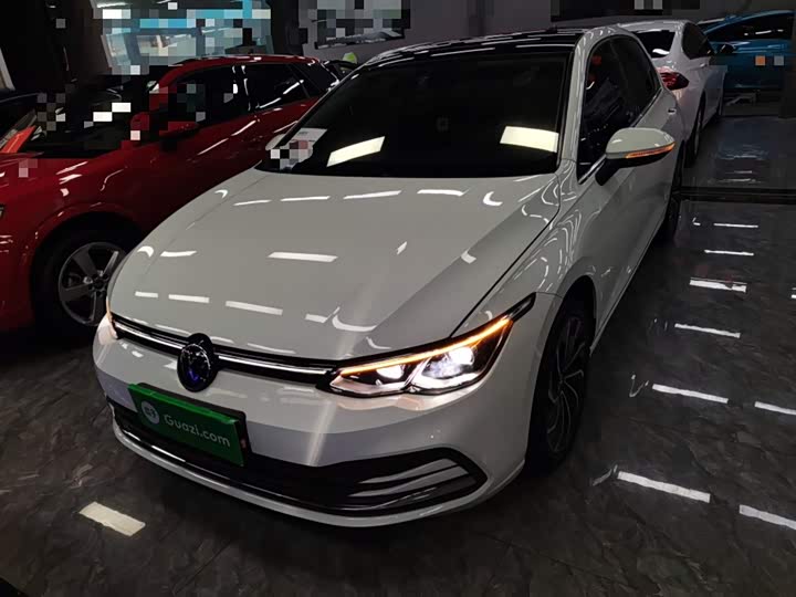 Фото 3 - Volkswagen Golf