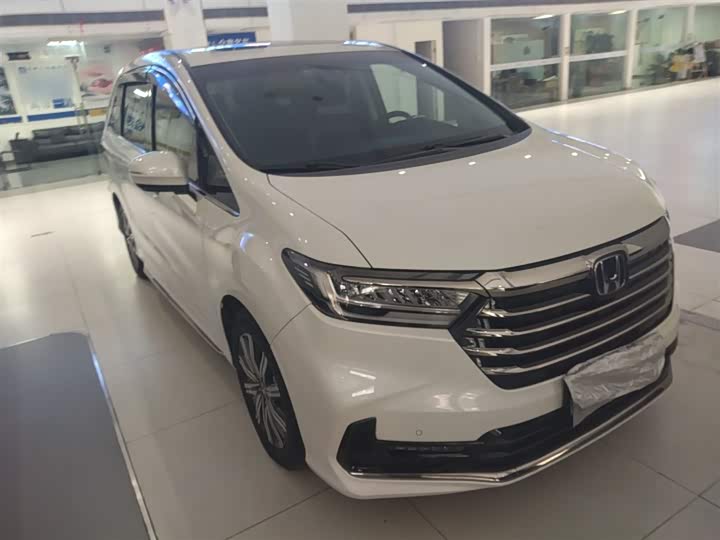 Фото 4 - Honda Odyssey