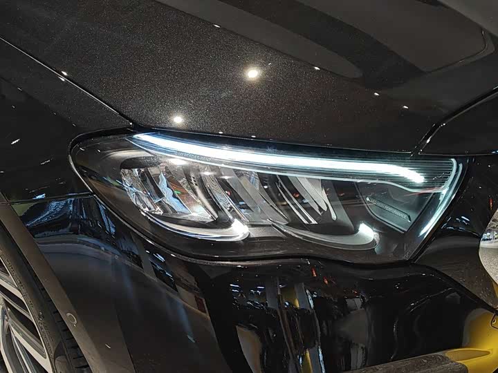 Фото 5 - Mercedes-Benz E-Class