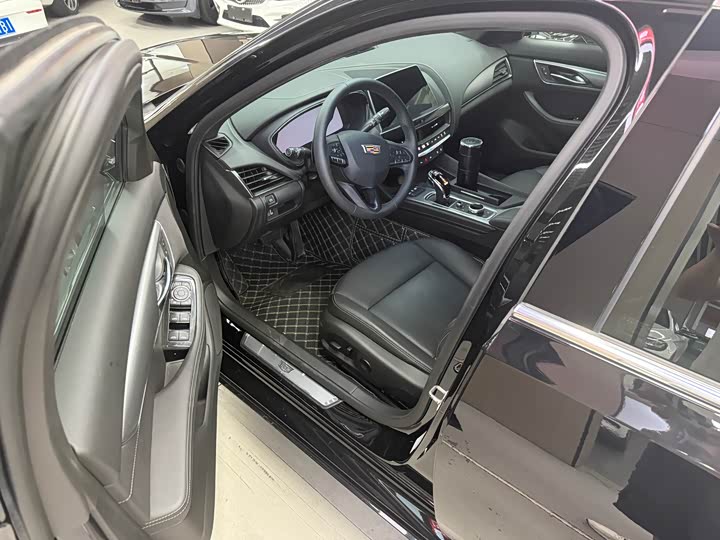 Фото 7 - Cadillac CT5