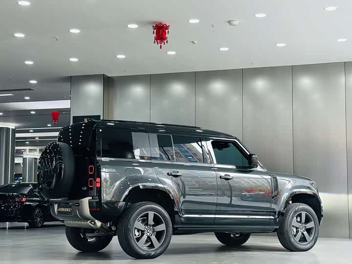 Фото 7 - Land Rover Defender