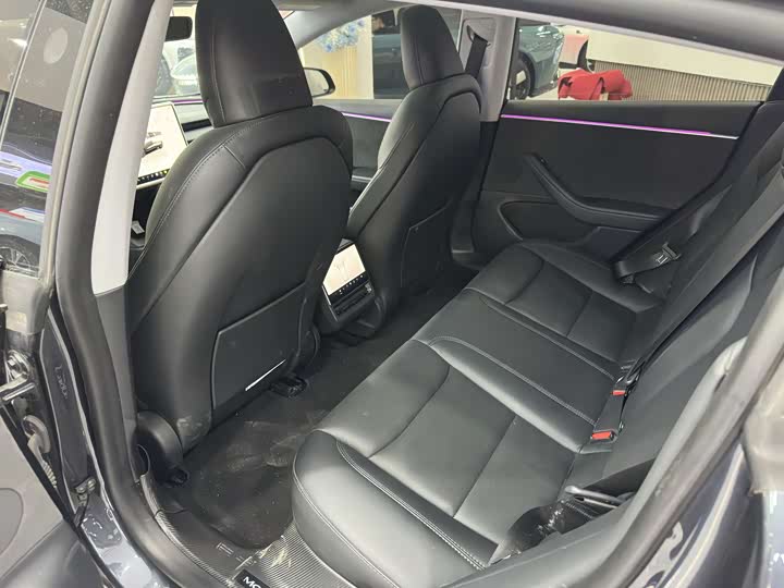 Фото 7 - Tesla Model 3