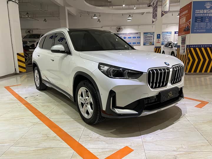 Фото 3 - BMW X1