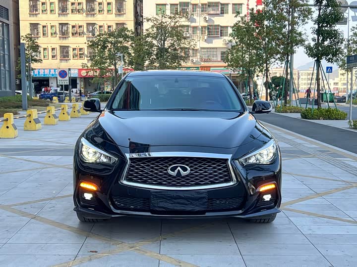 Фото 2 - Infiniti Q50L