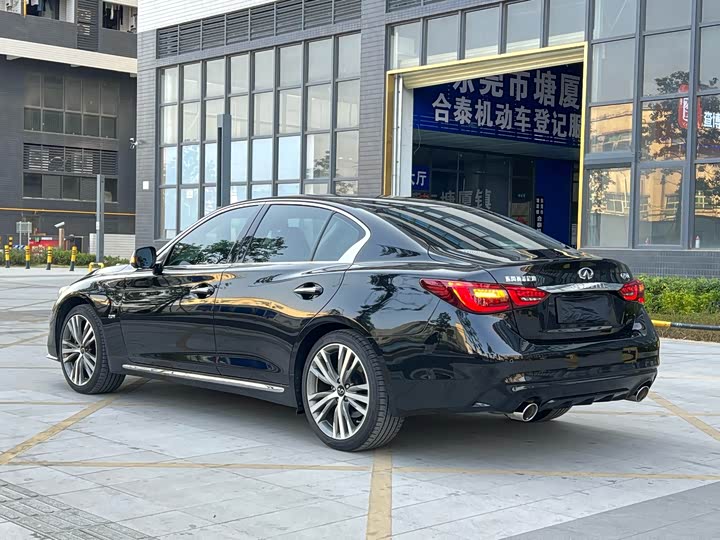 Фото 4 - Infiniti Q50L