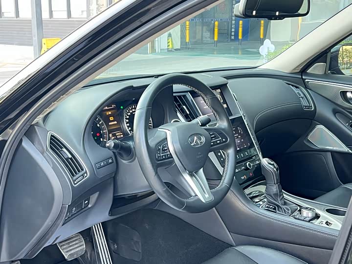 Фото 9 - Infiniti Q50L