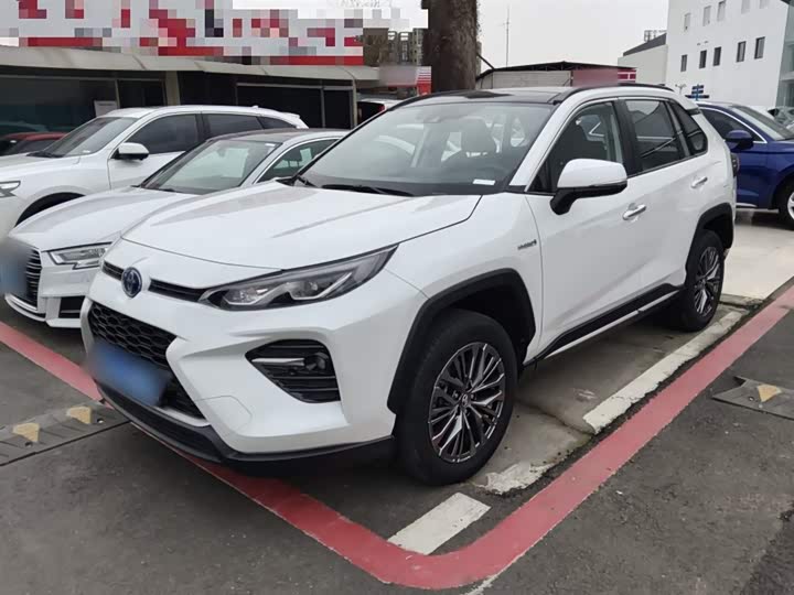 Фото 2 - Toyota Wildlander