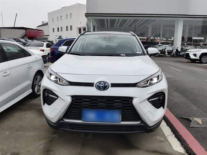 Фото 3 - Toyota Wildlander