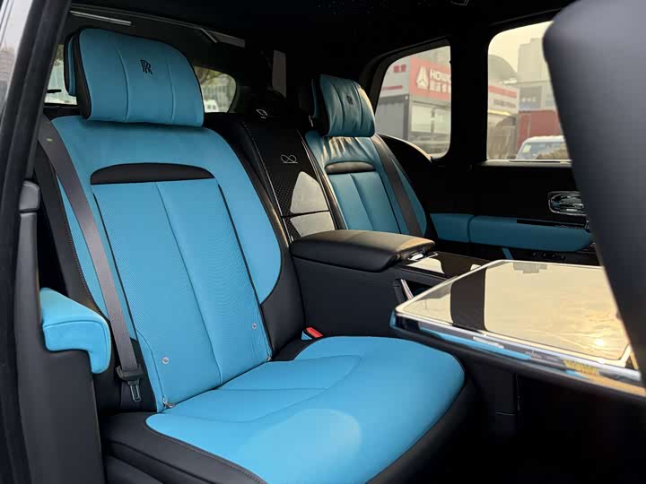 Фото 5 - Rolls-Royce Cullinan