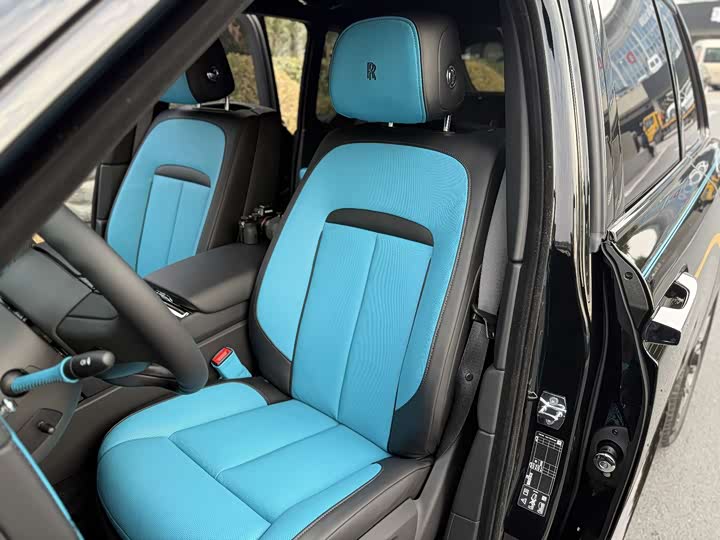 Фото 6 - Rolls-Royce Cullinan