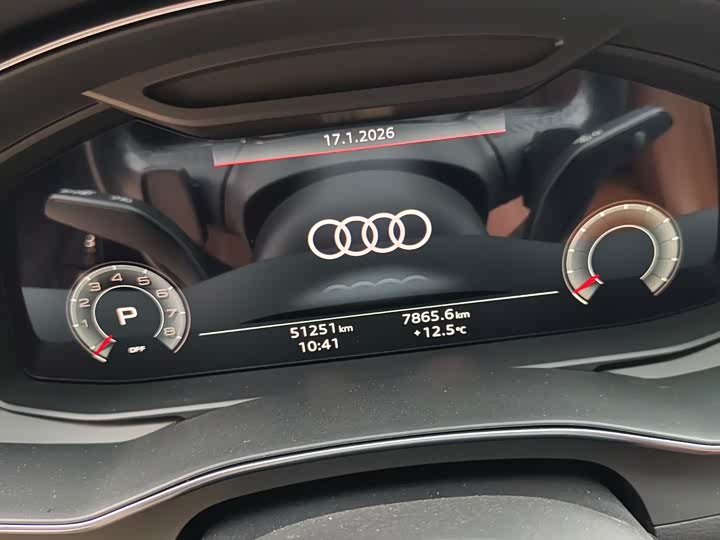 Фото 7 - Audi A6L