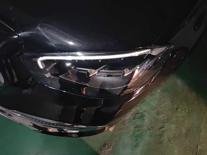 Фото 4 - Mercedes-Benz E-Class