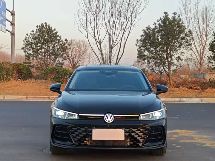Фото 2 - Volkswagen Passat