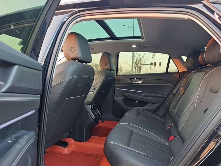 Фото 6 - Volkswagen Passat