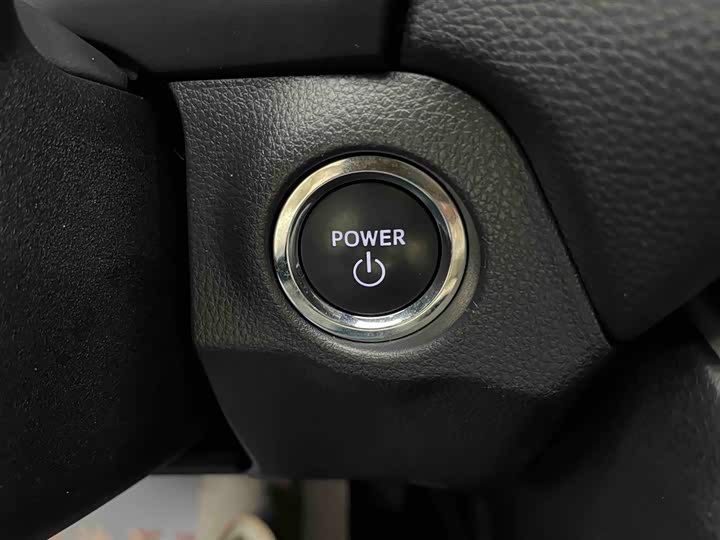 Фото 4 - Toyota Wildlander