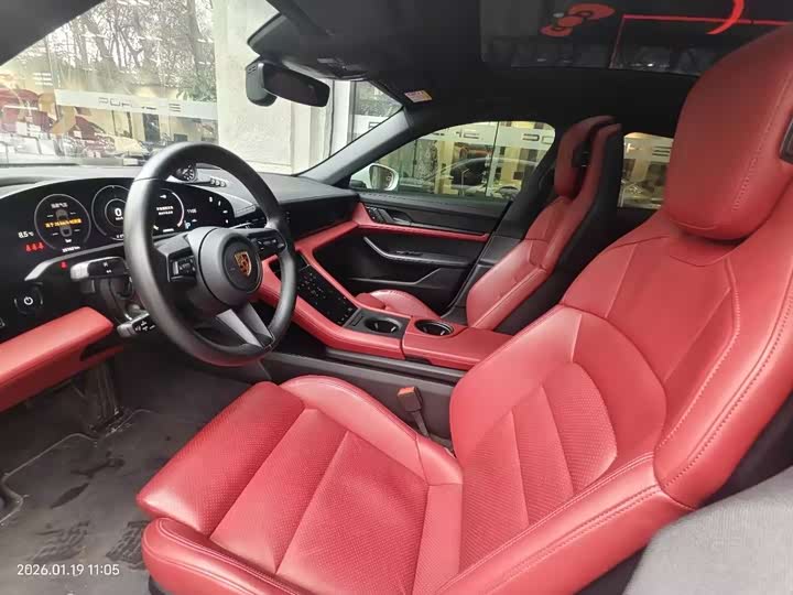 Фото 8 - Porsche Taycan