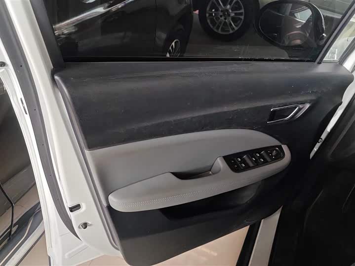 Фото 7 - Leapmotor T03