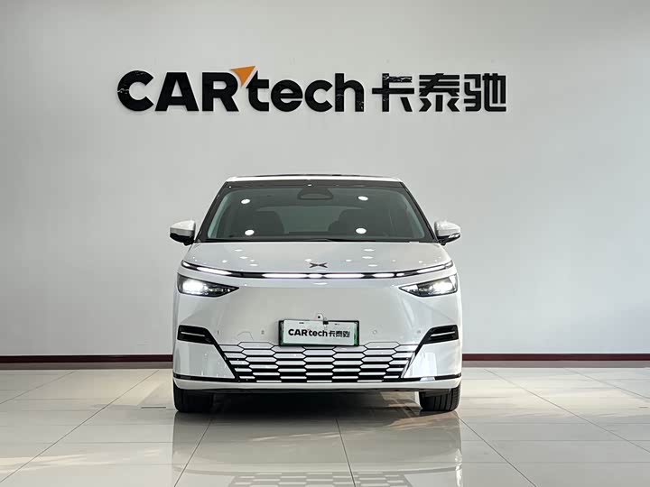 Фото 2 - XPeng X9