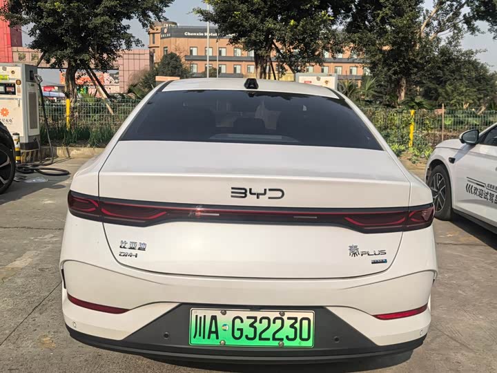 Фото 2 - BYD Qin Plus